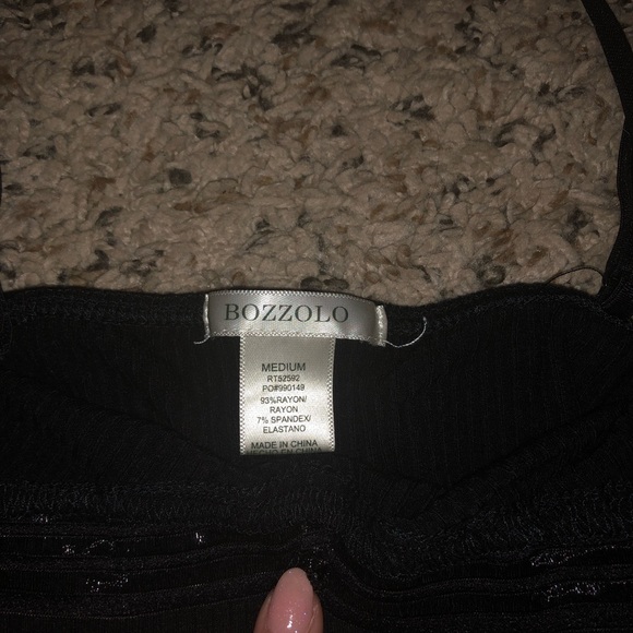 Black tank top - Picture 3 of 3